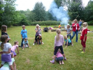 Wiesenapotheke und Lagerfeuer am 11. Juli 2013